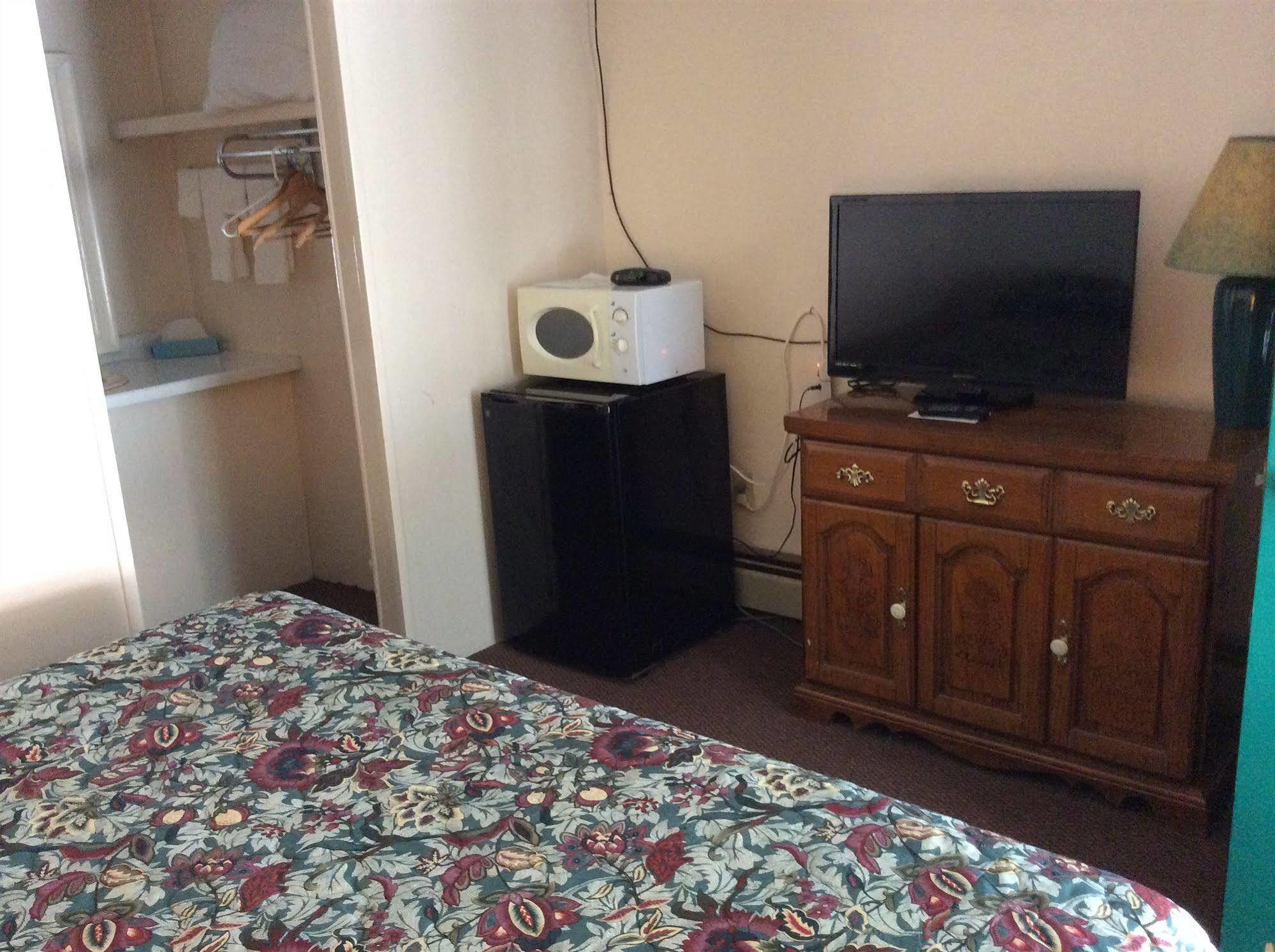 Holiday House Motel Πέντικτον Εξωτερικό φωτογραφία