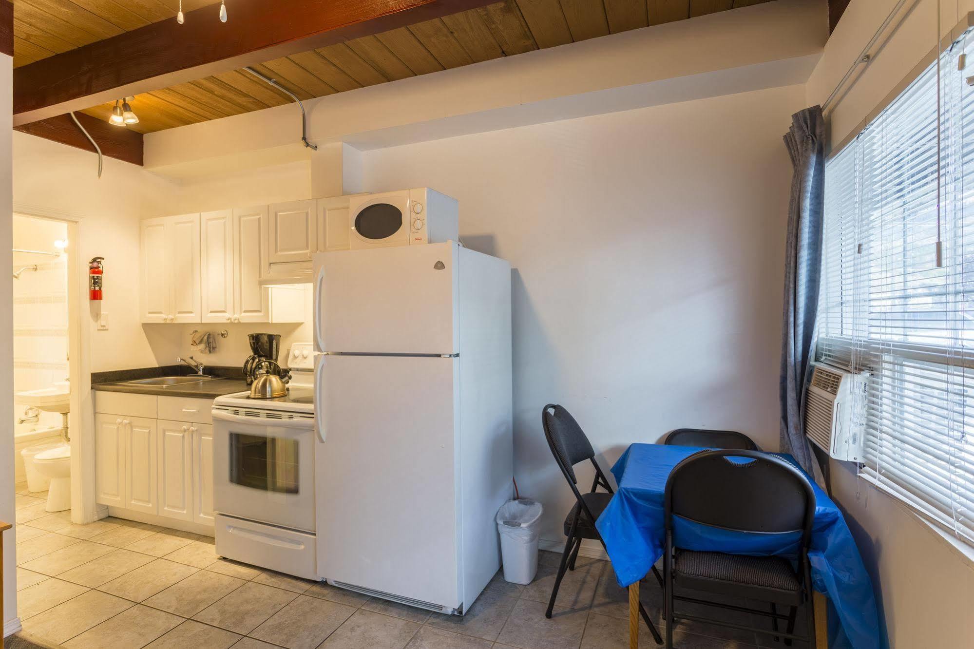 Holiday House Motel Πέντικτον Εξωτερικό φωτογραφία